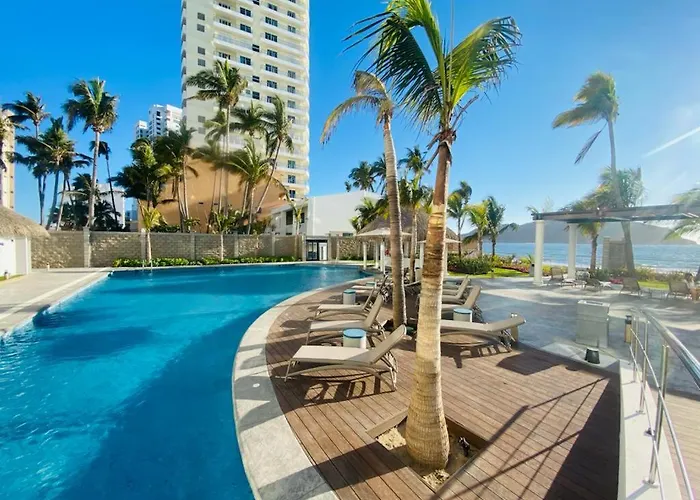 Camino Al Mar Condos & Beach